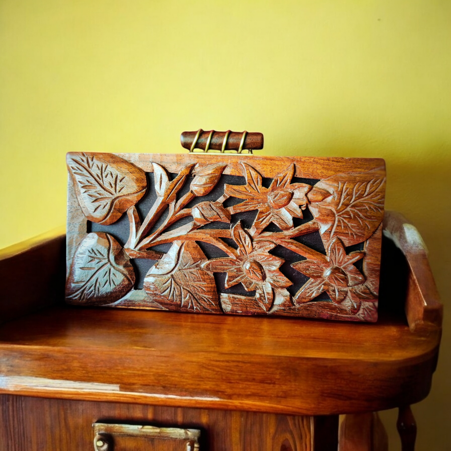 The Royal Hand carved 3D Tropical clutch in Sheesham Wood