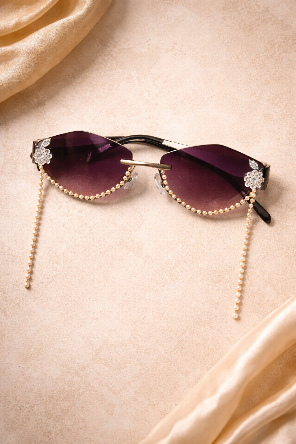 Pearl Dangler Festive Sunglasses