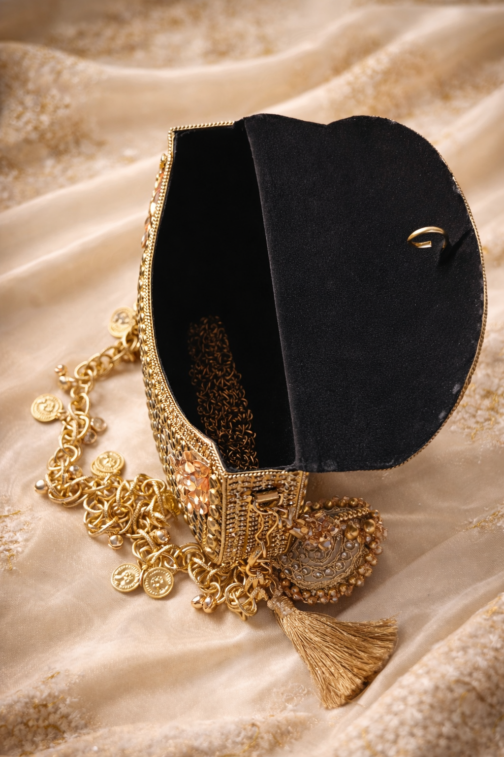 Sheesh Mahal Moha Peach crystal and kundan handbag